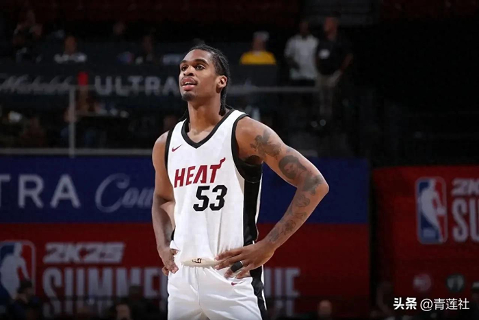 NBA落魄新秀加盟深圳男篮，冲击季后赛